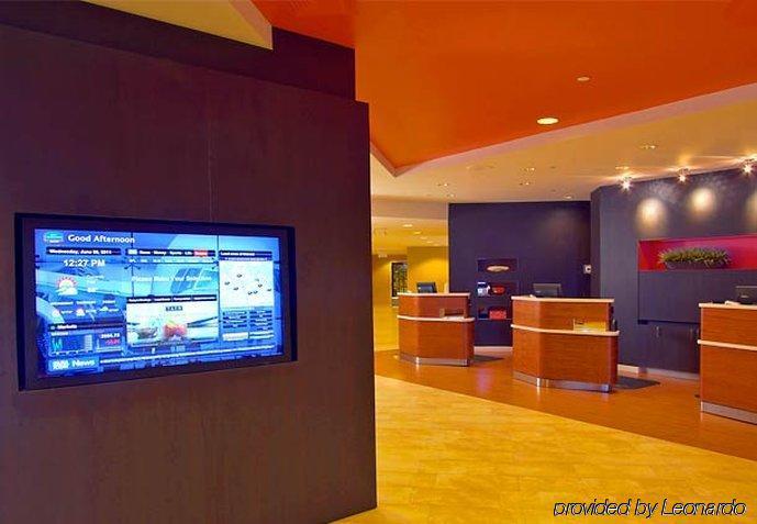 Courtyard By Marriott New York Laguardia Airport Hotel Interior foto